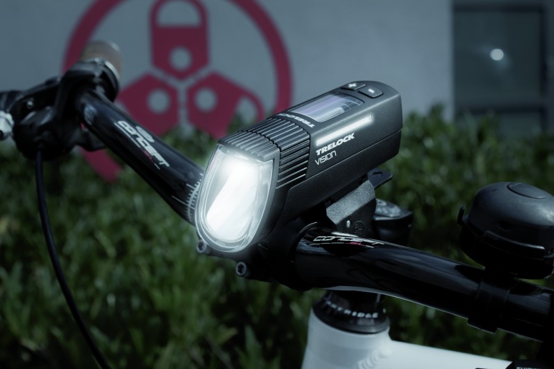 Trelock LS760 I-GO Vision + LS740 Vector Signal akkumulátoros első+hátsó lámpa