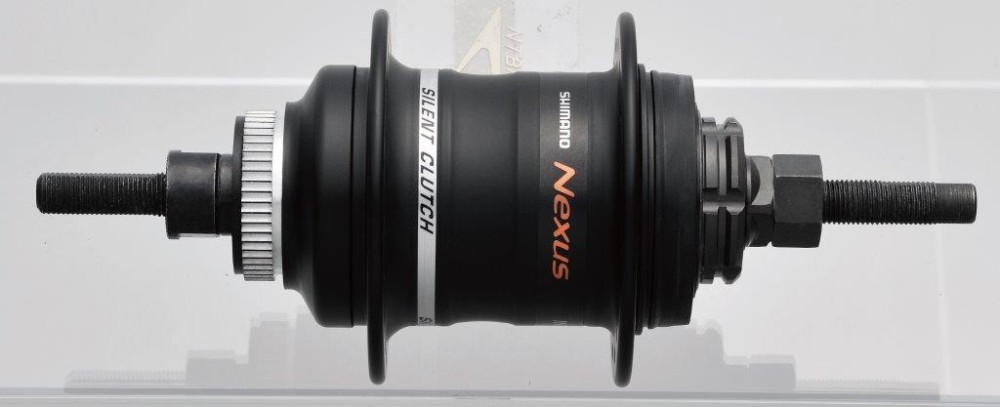 AGYVÁLTÓ NEXUS 32L 3-AS TÁRCSAFÉK FEKETE 135MM OLD SZERELÉK:SM3D55