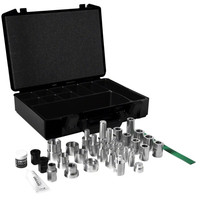 Szerszám készlet 2 DT Swiss agyakhoz kofferban